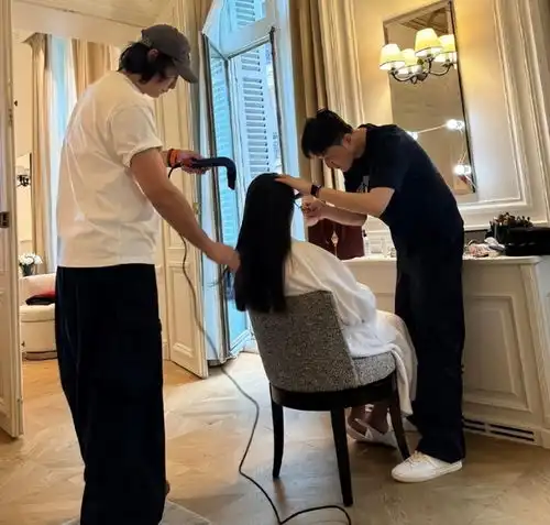 黄多多王诗龄近况曝光,一个富物质,一个富涵养,气质差别真大