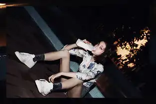 盖玥希曝光随性写真精灵少女的暗黑系律动