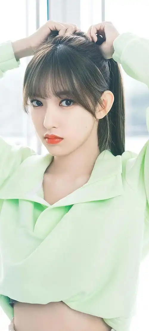 美女系列壁纸第1375期程潇
