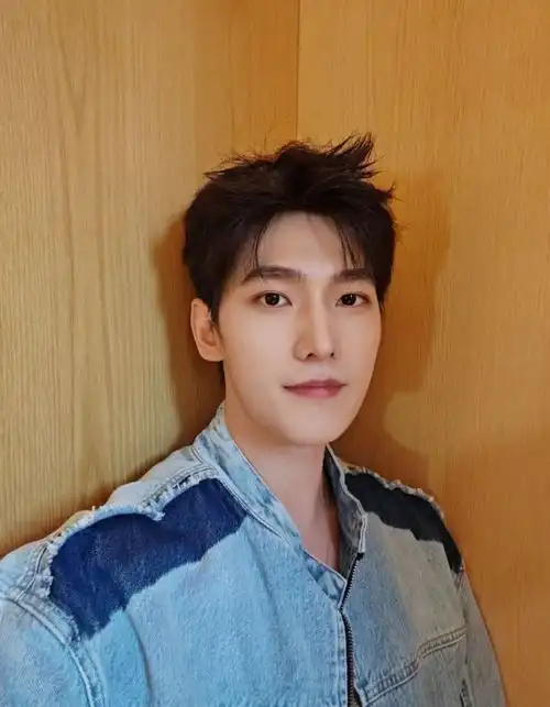 曝光杨洋乔欣聊天记录牵扯张天爱疑乔欣前助理发文内涵杨洋