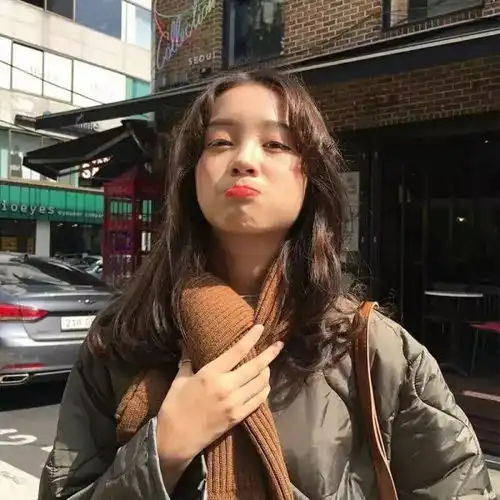 淡蓝色系头像女初次见面