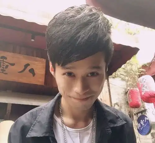 tvb男星宣布9月摆酒结婚努力一年终于成家立业