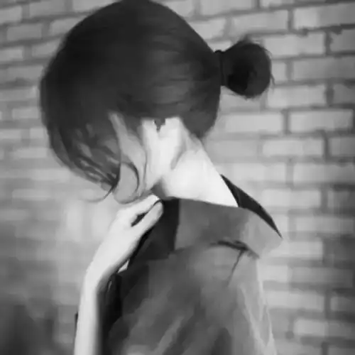 qq头像丧气黑色系男伤感