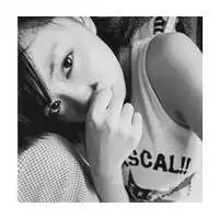 鹿晗趴在那里的头像微信头像图片大全