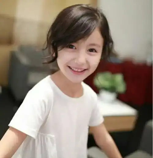 年龄才9岁的她,就被王思聪特别的关注