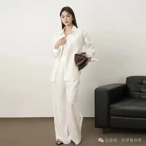 秋日10套白色系搭配,清爽又干净