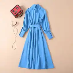 新款早秋女装新款偶像明星温雅同款时尚翻领袖子原身布包扣装饰长袖蓝色中长款连