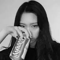 吸烟女生头像霸气超拽喝酒吸烟女生头像