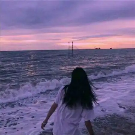 qq头像背影女生,意境有点伤感的