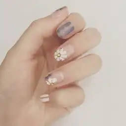 女生头像ins高级质感白