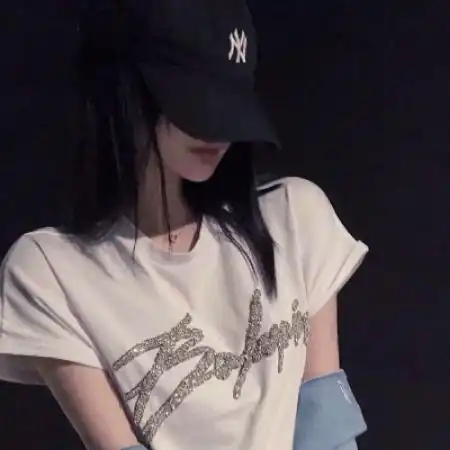 禁欲系头像女生冷漠美女