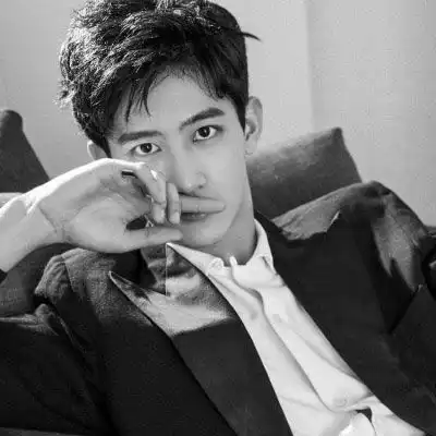 白色禁欲系头像付嘉