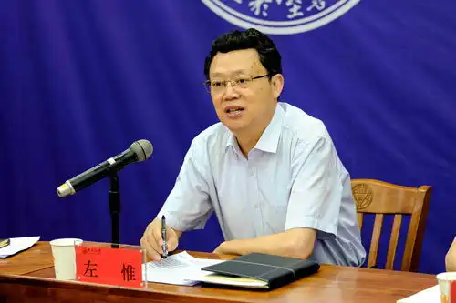 东南大学召开校长处长院长系主任联席会专题部署青年教师发展和辅导员队伍建设工作