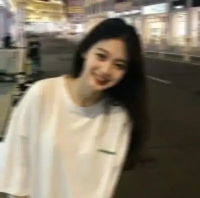 朦胧感女生头像慢慢来,谁不是翻山越岭的去爱