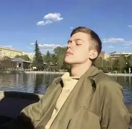 男女混搭丨所想的不过是看看这世界,