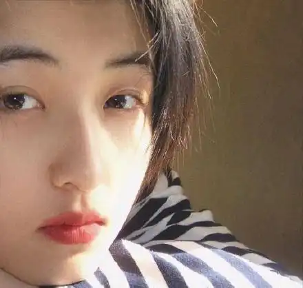 张子枫的少年感好绝啊清冷又自然,不刻意很美好