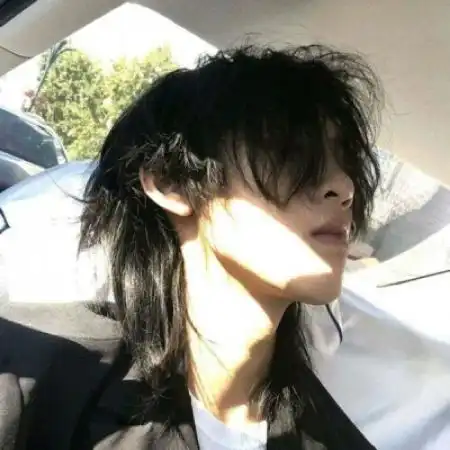 qq头像韩国男生淡漠的爱是最深的伤害