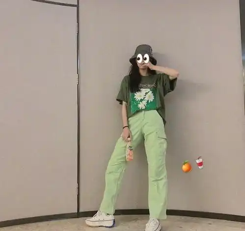 宋妍霏巧克力色系搭配亮相机场,复古又前卫,风格明显的时髦女郎