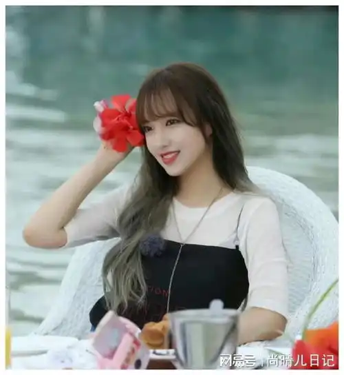 程潇和吴宣仪的闺蜜照,看着还真是挺美的