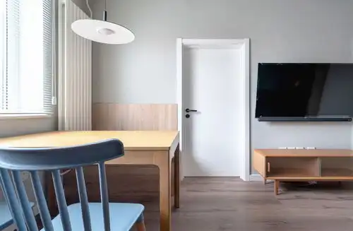 三口之家的60㎡小蜗居,面积虽小功能却非常齐全,生活平淡又温馨