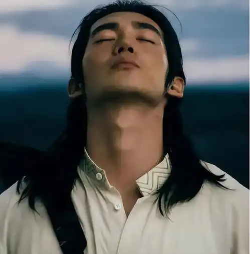 于适涉嫌劈腿风波升级波及女星刘亦菲,二人互动曝光遭网友质疑