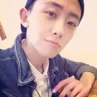 墨镜牛仔帅哥图片微信头像图片大全