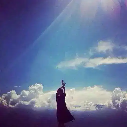 男人再帅,扛不起责任,照样是废物女人再美,自己不奋斗,照样是摆设漂亮