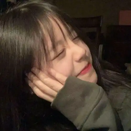 头像女丧系抑郁真人挡脸