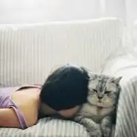 动漫头像女生可爱看着你的身影,说着我爱你