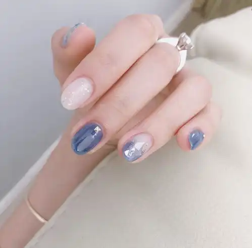 七月最火的五款美甲色,选对颜色才是合格的时髦精