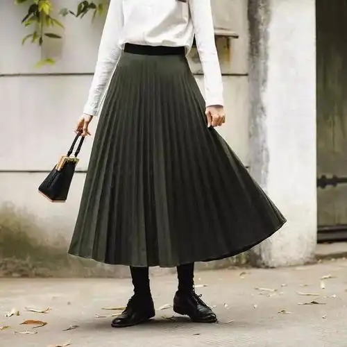 上班族的女生怎么穿如何搭配半身裙