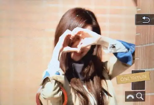 甜系少女出没徐贤现身台北fm上班路