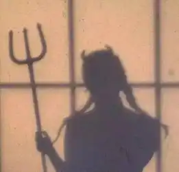 让别的女生坐副驾驶,然后女朋友炸了