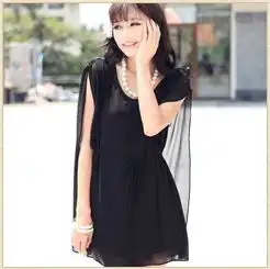 求显年轻搭配黑色高跟鞋