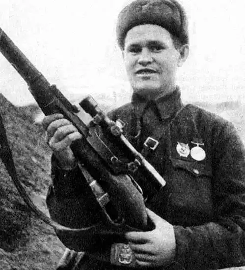 俄国军人著名狙击手瓦西里扎伊采夫简介