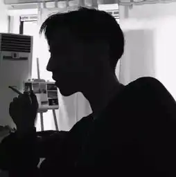 最近超流行暗黑风情侣头像,帅呆了酷毙了,换上甜爆朋友圈