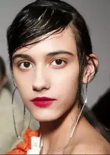 口红除了正红色,你还有她这么多红色系姐妹选择