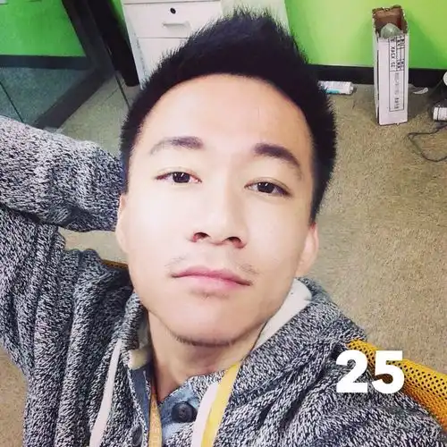 普通男生头像真人多张