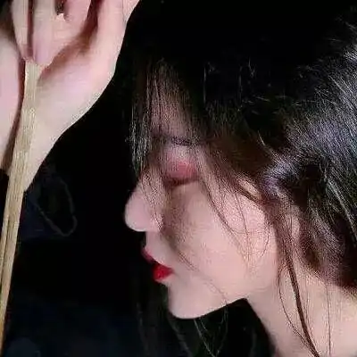 30张欧美范超拽女生黑白头像抖音火爆微信头像女生超拽大全