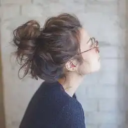 傻姑娘,就算颜值不达标,至少做个背影杀手啊