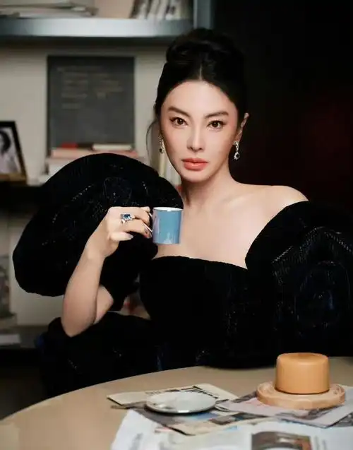 张雨绮丨她的美从来不止于颜值
