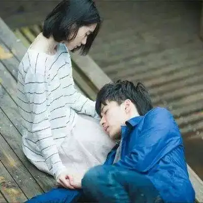 情侣头像暧昧禁欲系接吻