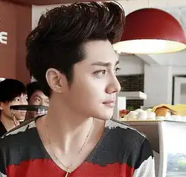 男生短发发型设计展现最帅气一面