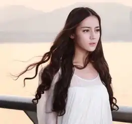新疆美女美若天仙迪丽热巴pk古力娜扎组图