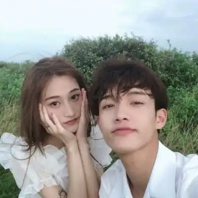 情侣禁欲系头像真人浪漫