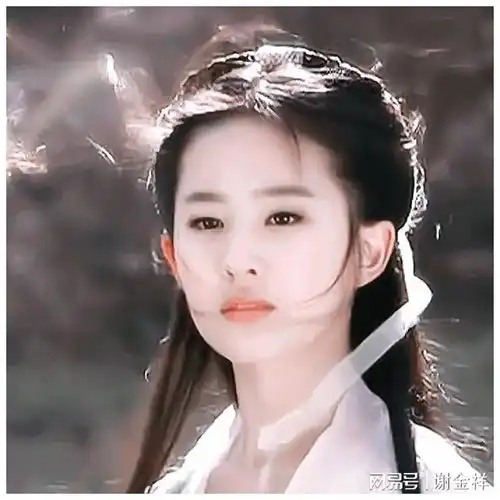 撞衫不可怕谁丑谁尴尬,刘亦菲周冬雨同款造型,颜值差距高下立见