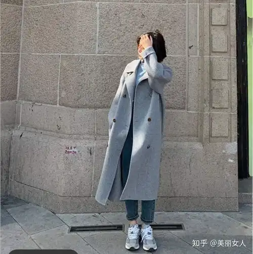灰色大衣怎么搭配好看