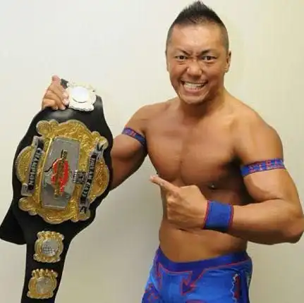 摔角手是这样炼成的之owe总教练cima专访