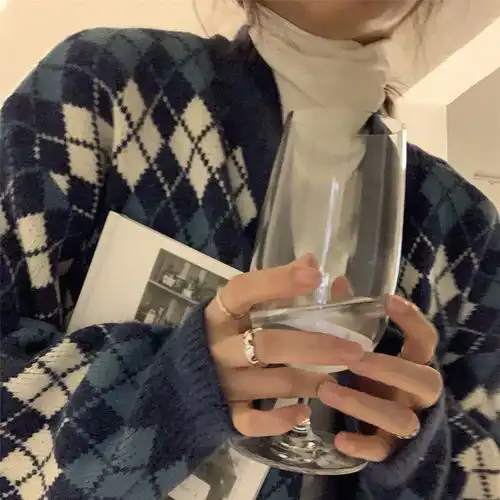 日系格纹撞色v领长袖毛衣外套女港味复古学院风宽松针织开衫外穿