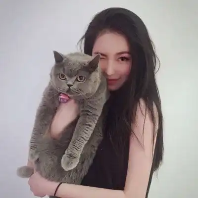 欧美系头像女抱猫女头